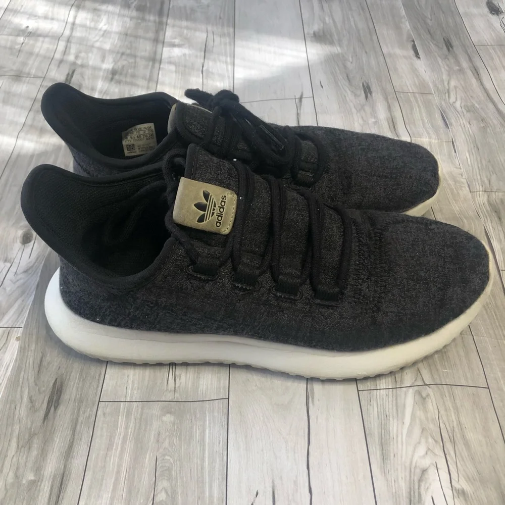 Adidas Sneakers Womens Size 8 Gray PYV 702001 Tubular Shadow Shoes